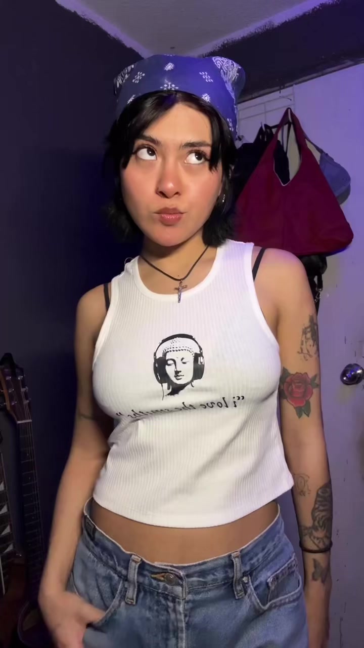 @María Coval