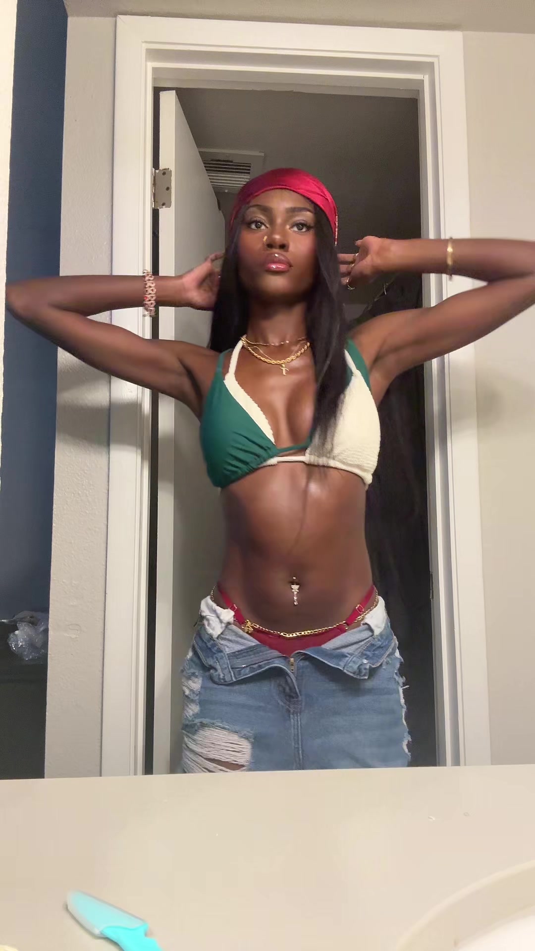 @taleisej