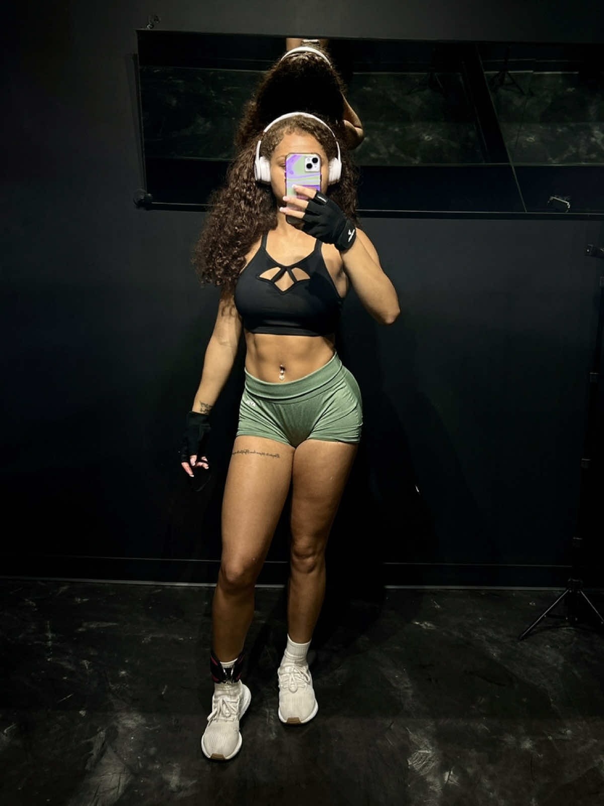 @meliagates