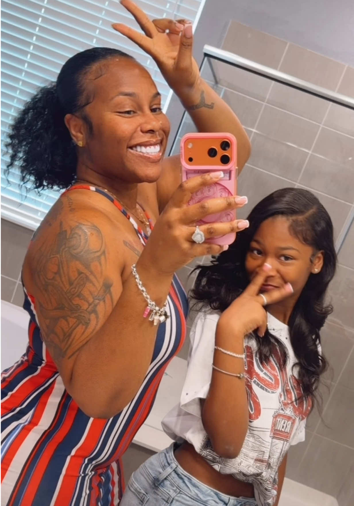 @LalasinCharge