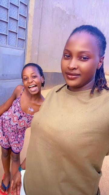 @Wild-Bea 26🦋🇷🇼🇺🇬