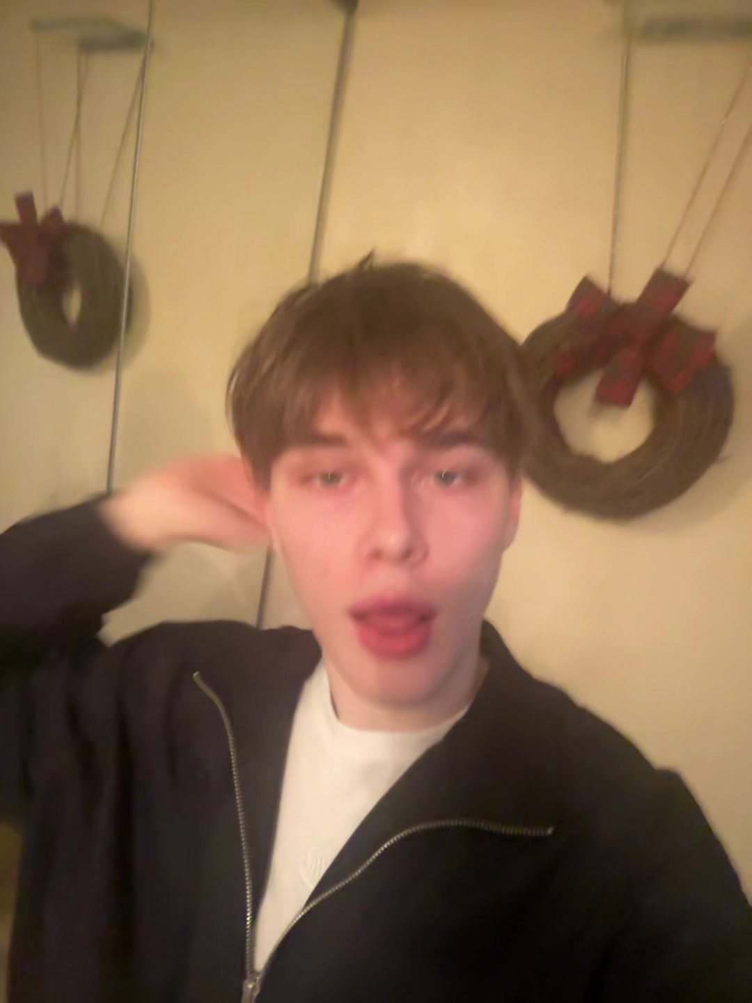 @Илюша🥱