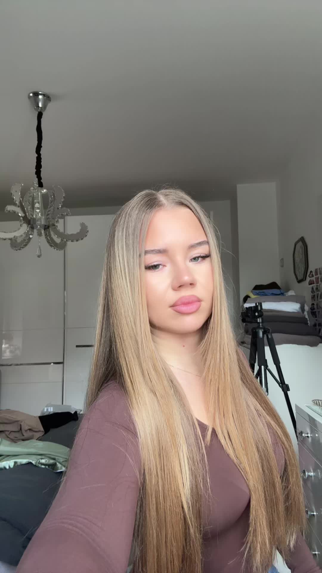 @𝒦𝒾𝓂𝒷𝑒𝓇𝓁𝓎