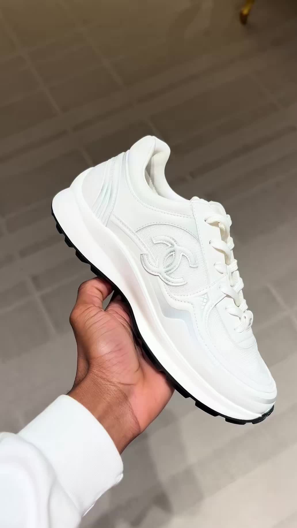 @Apex Sneakers