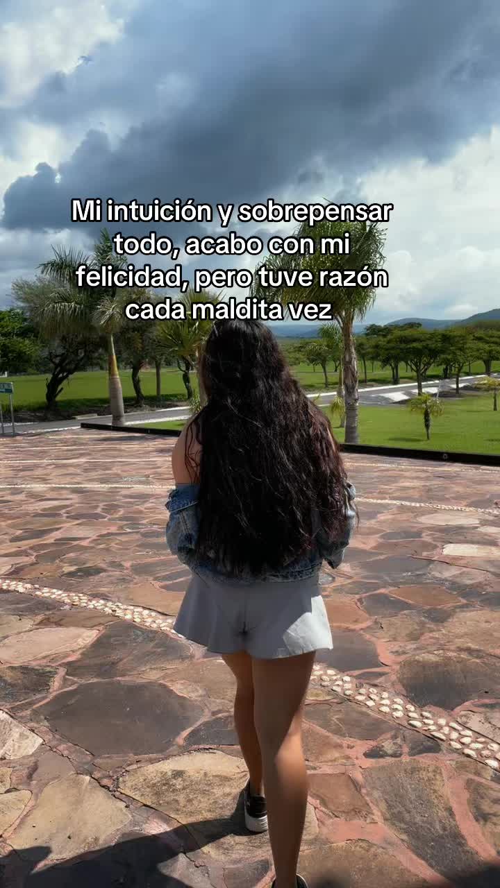 @Itzel Romero 🌸