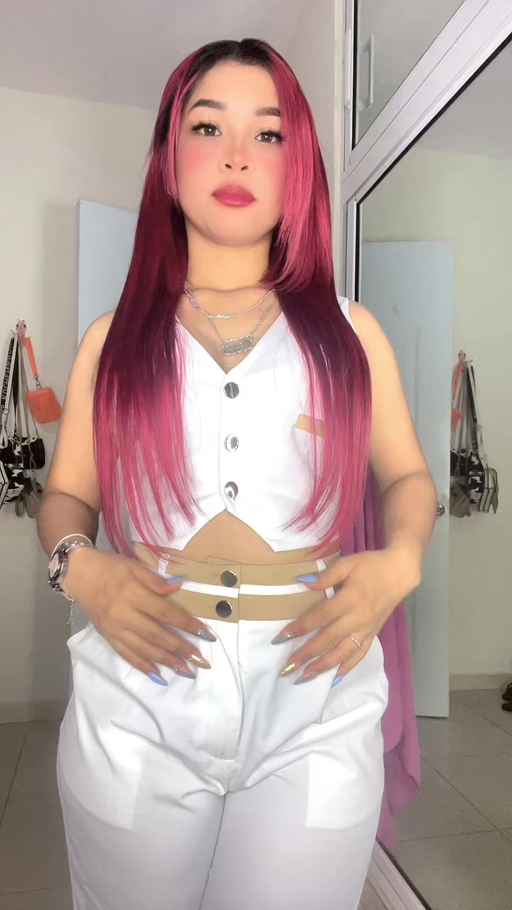 @Rosanailscenter