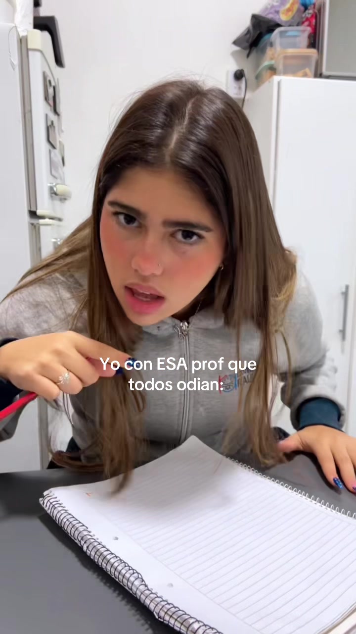 @✨🎀𝑉𝑎𝑙𝑒𝑛𝑛🎀✨