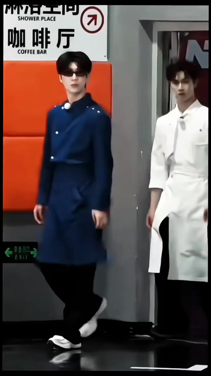 @𝙯𝙝𝙬