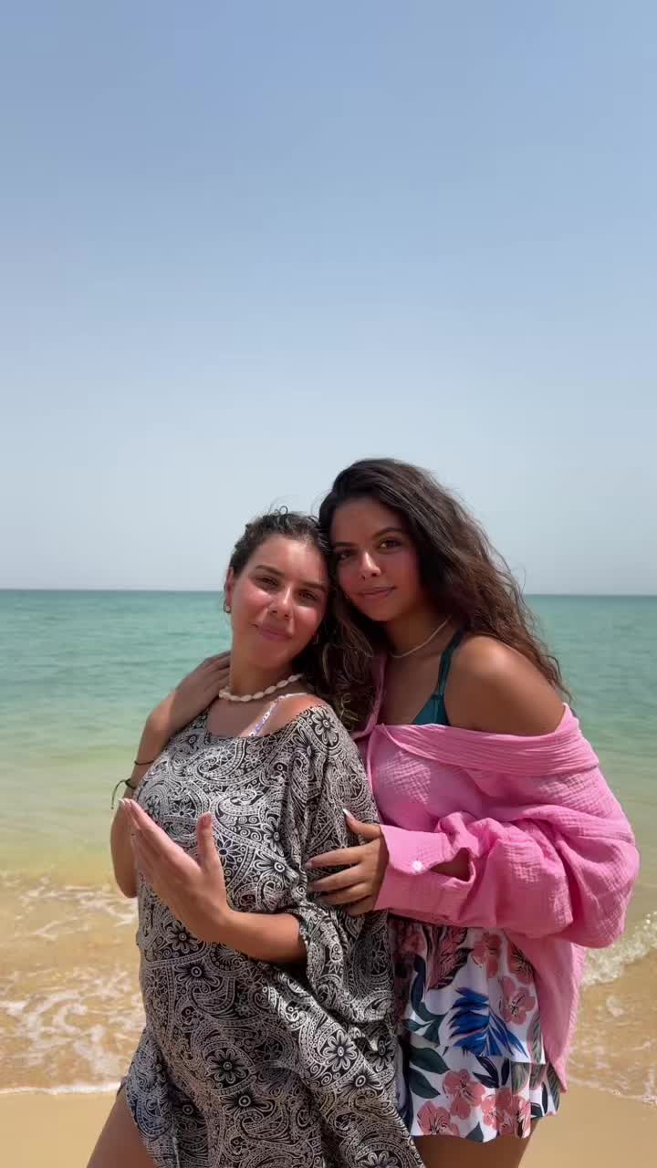 @Lara<3