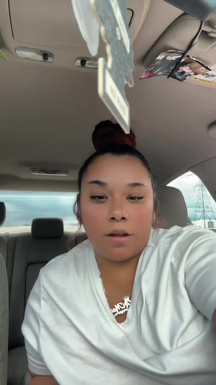 @queennrosee24