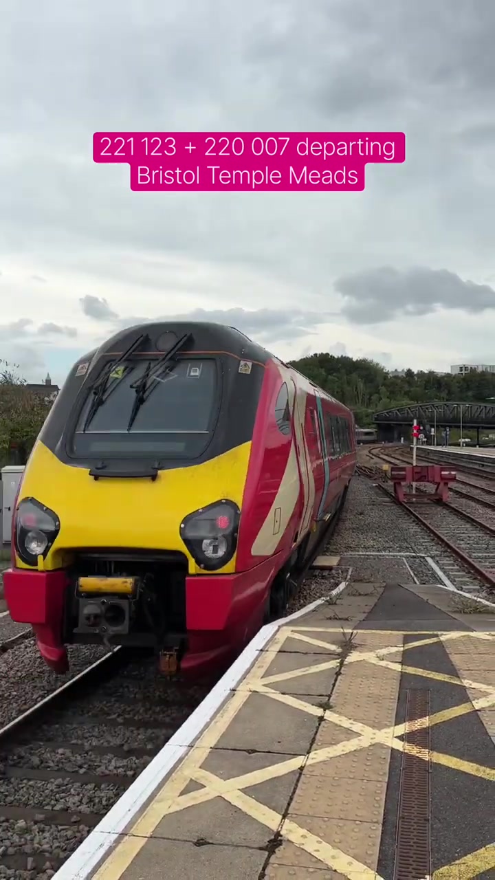 @The Duo of Train Lovers