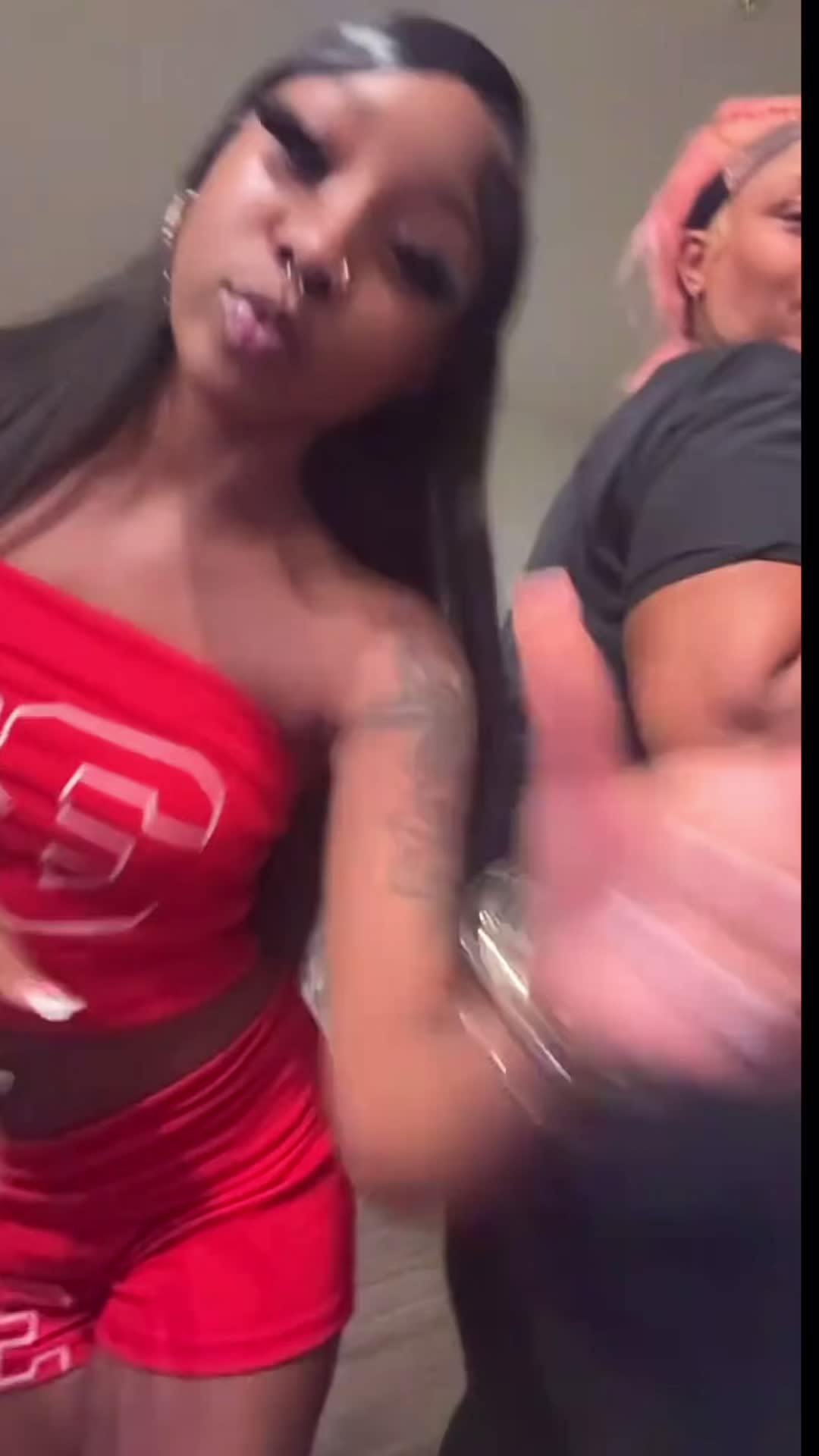 @1ofbitch🎀