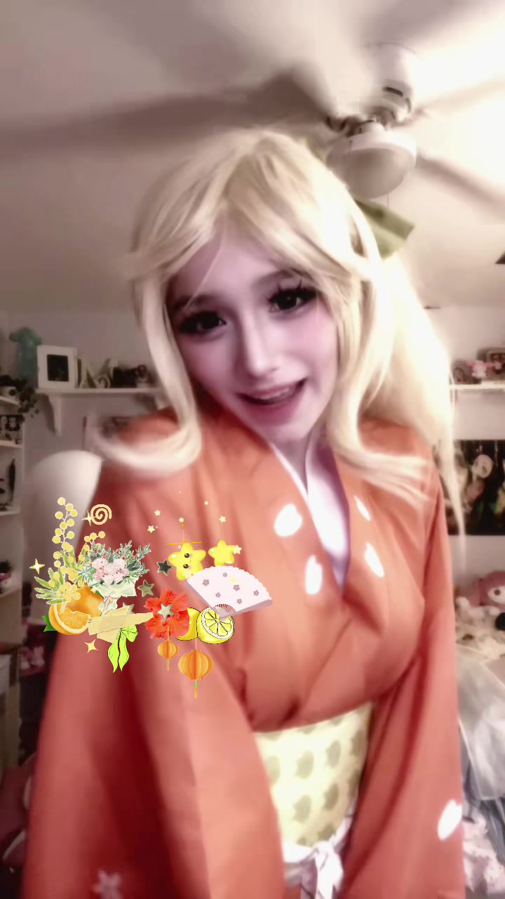 @kat! 🎀 (following cosplayers)