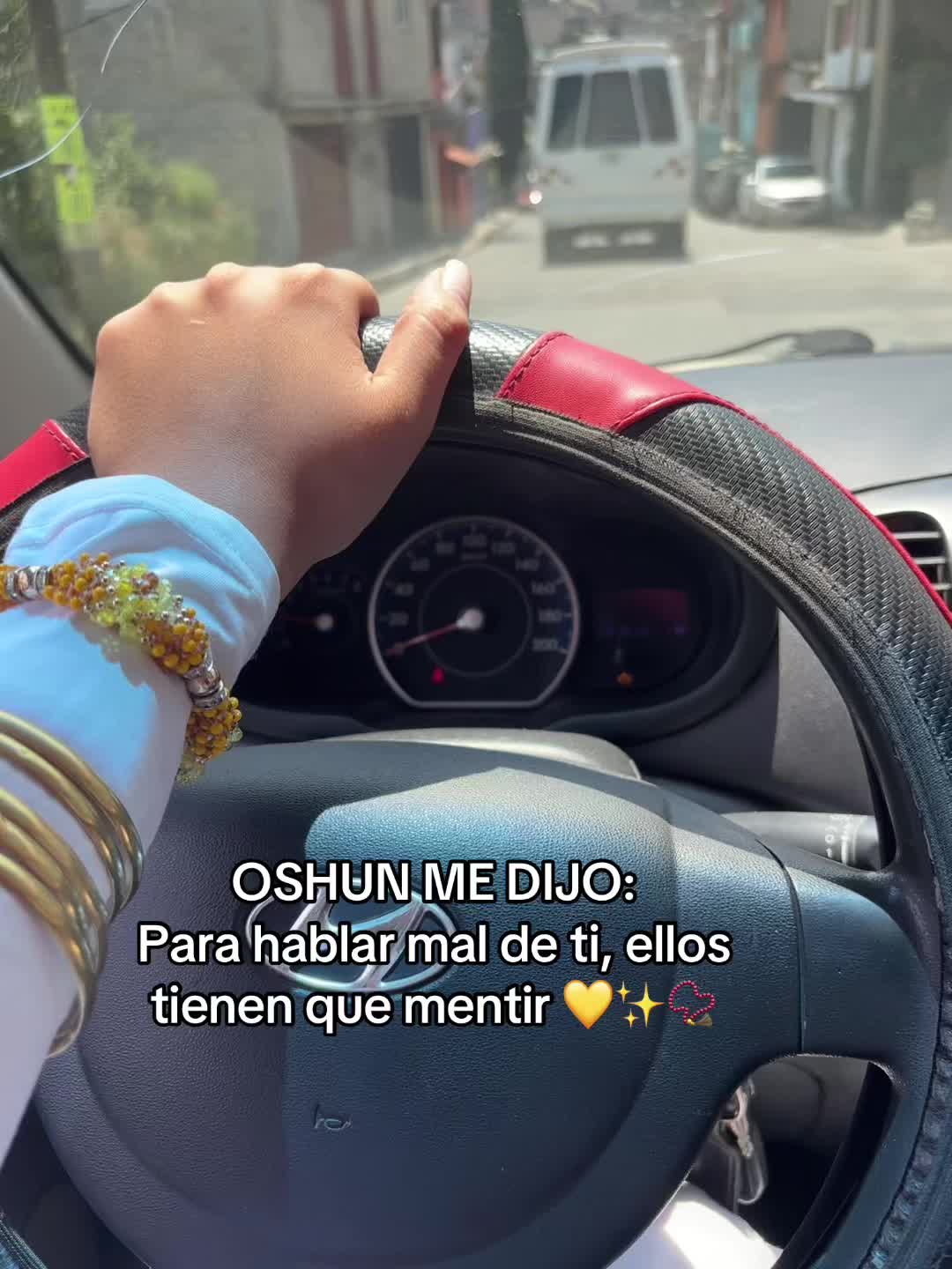 @Lorena Vega 📿✨🧡