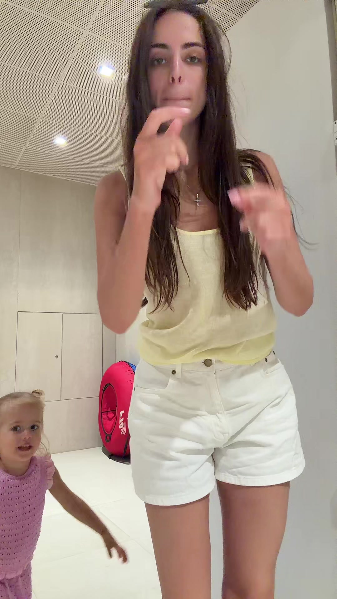 @lesyakazanina