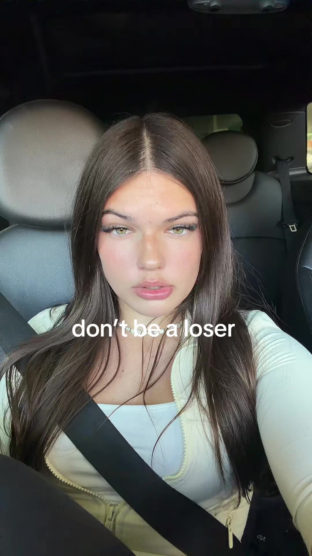 @lola