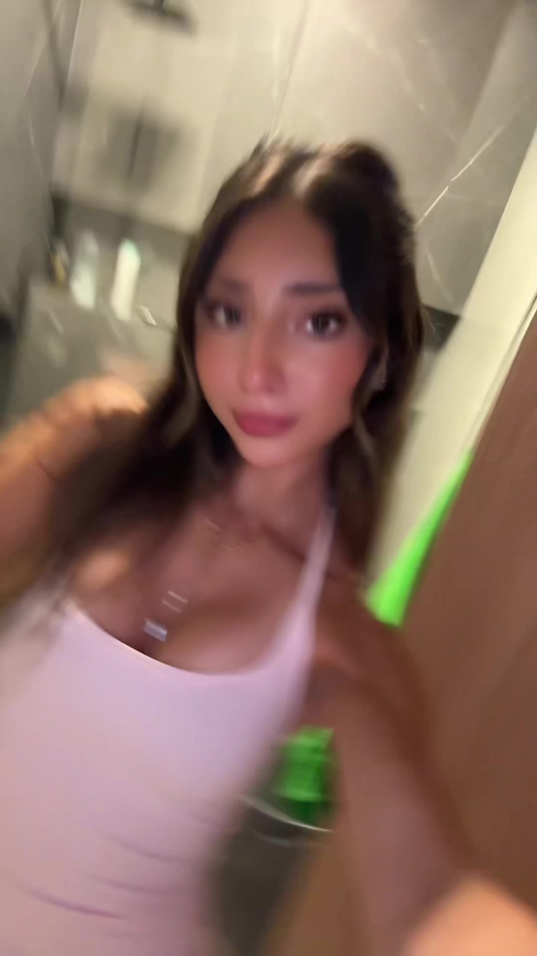 @nicole