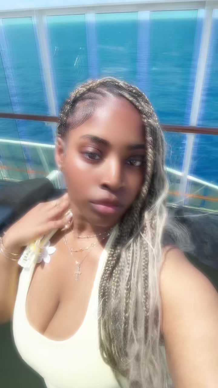 @lxyahlee