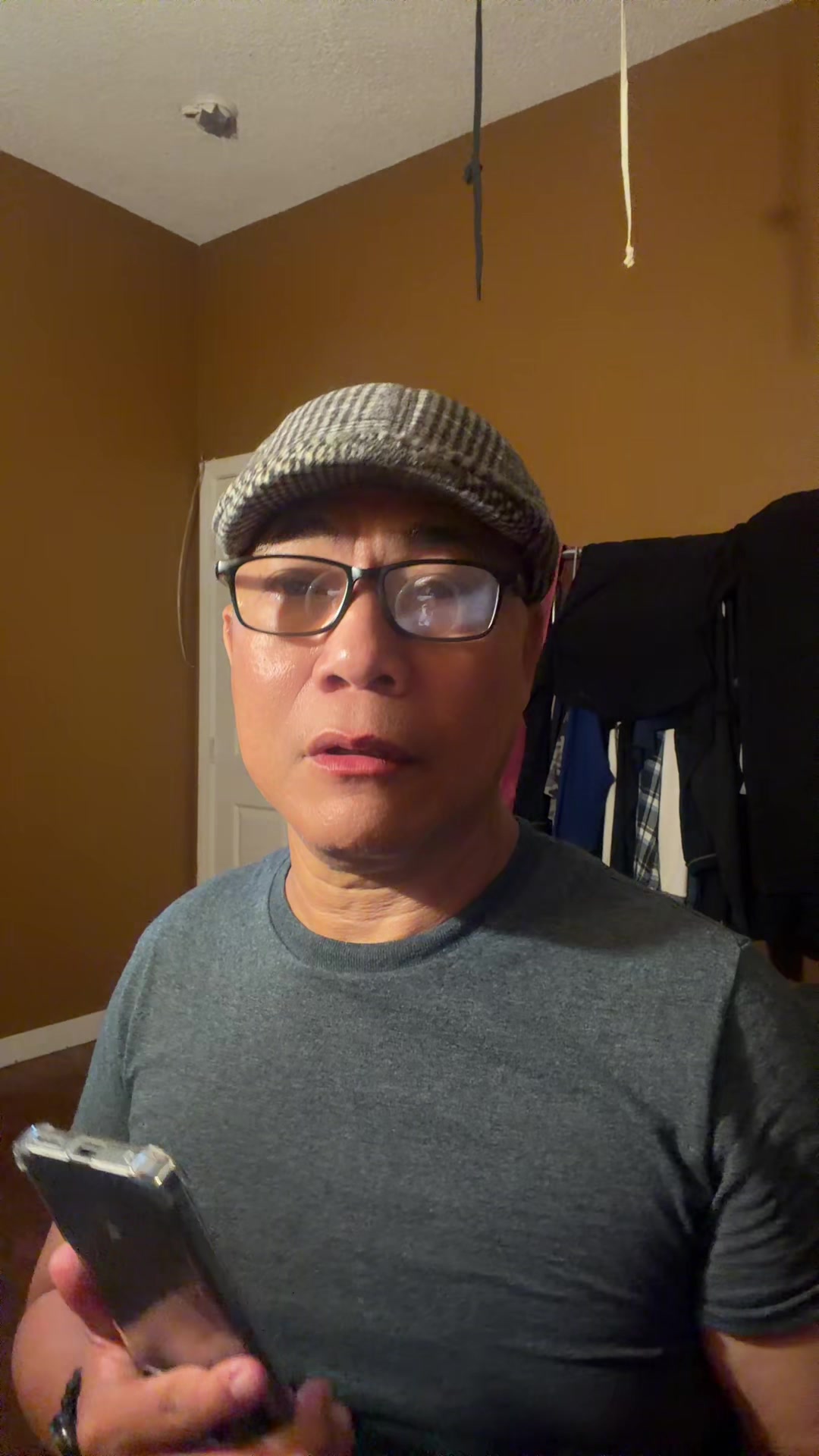 @Kneeroh
