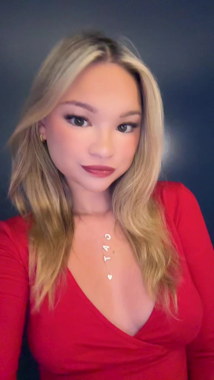 @Cat 🦋