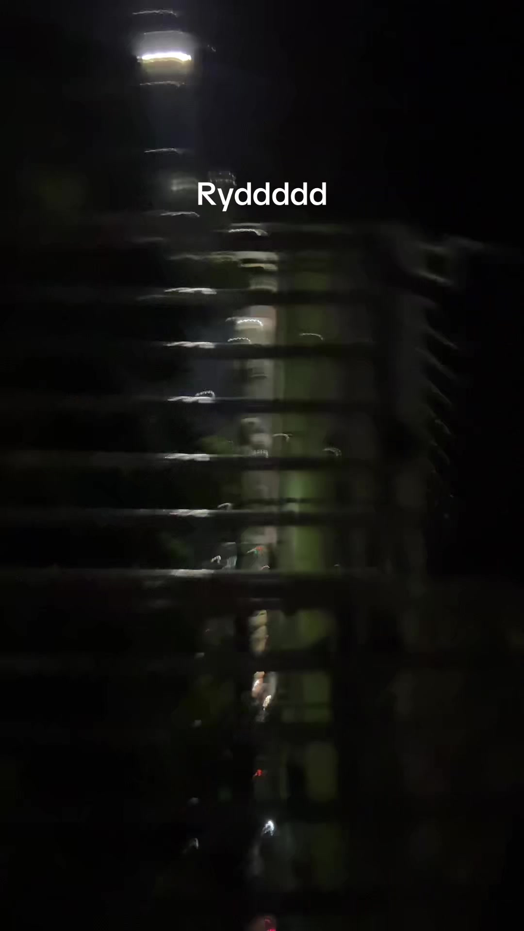 @𖣂