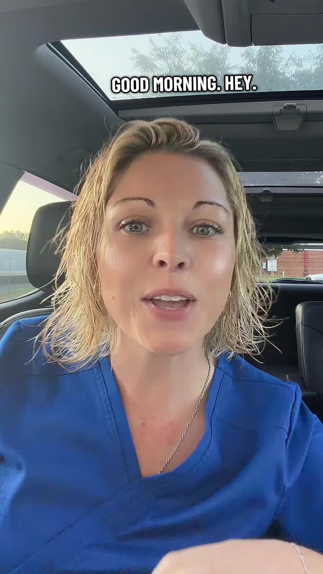 @momica_mama