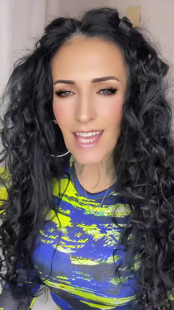 @Karolina
