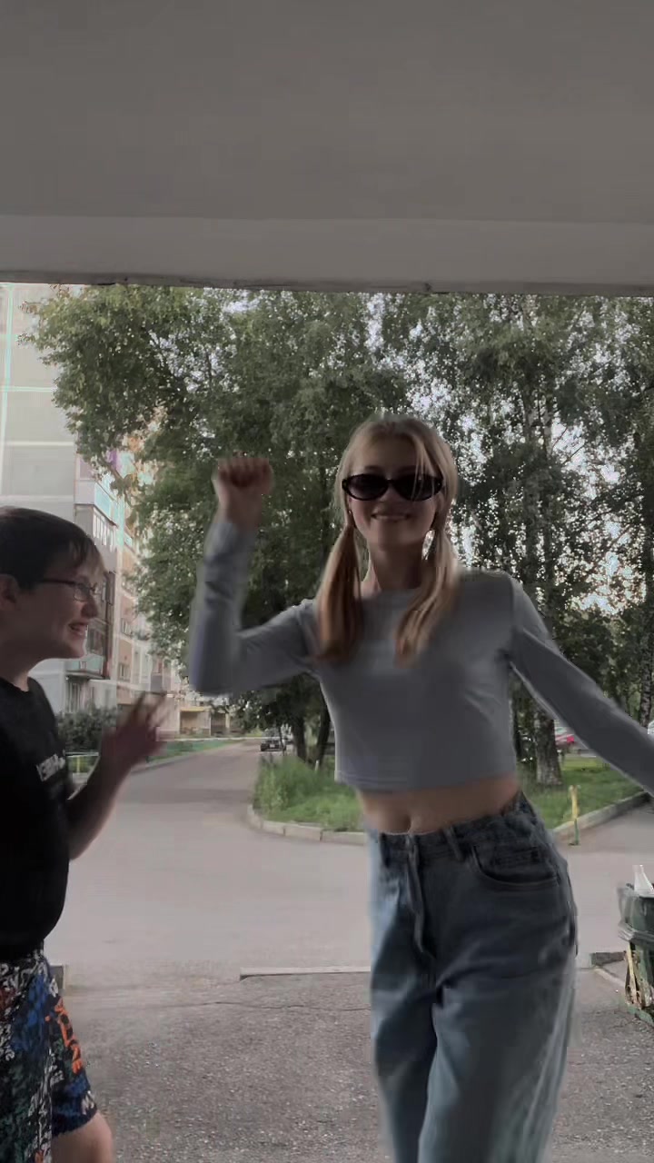 @Даришка🍒