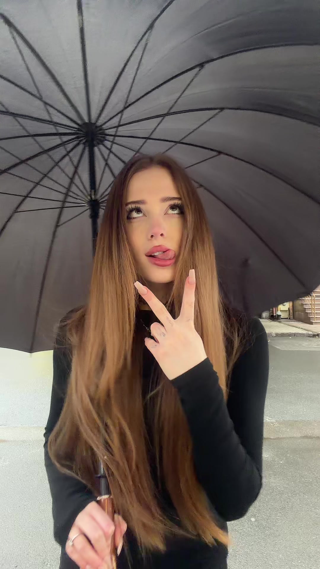 @coxifoxya