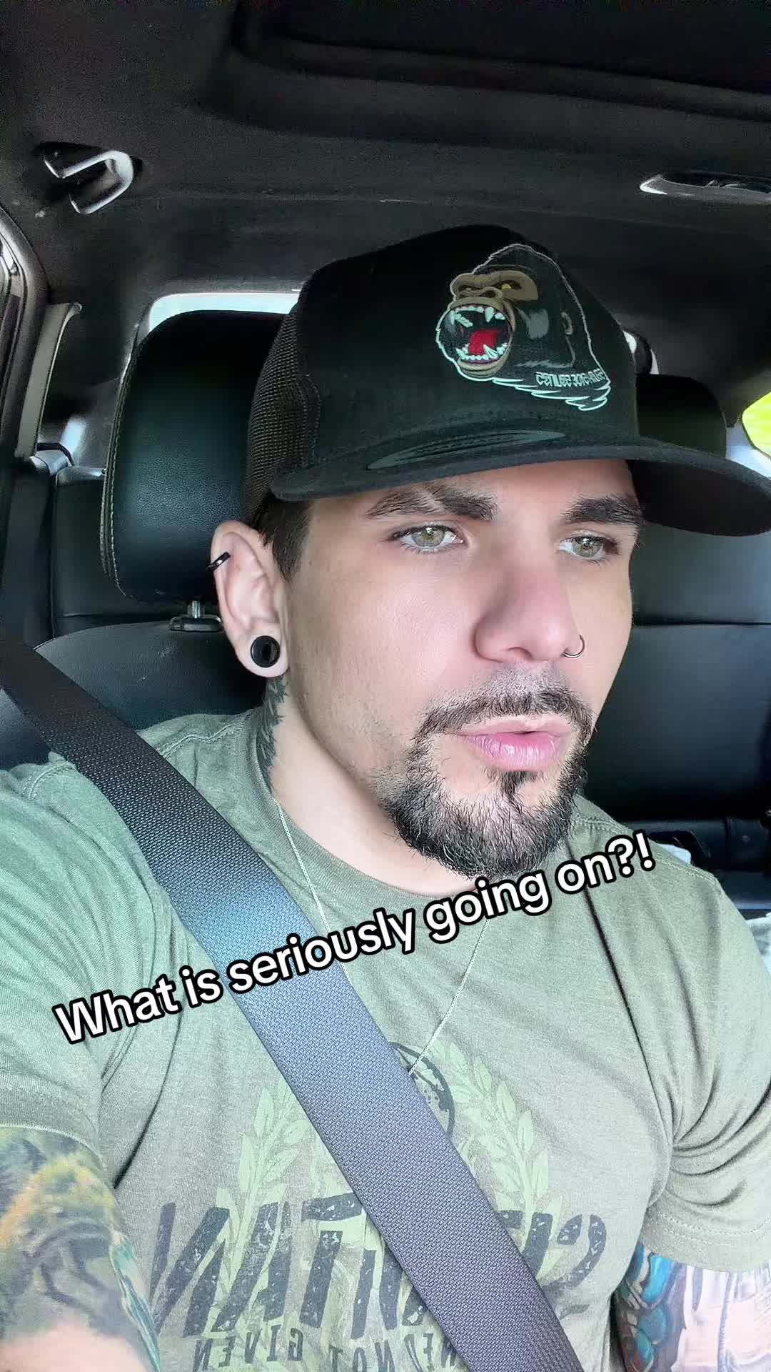 @Adrian🖤⚔️💜
