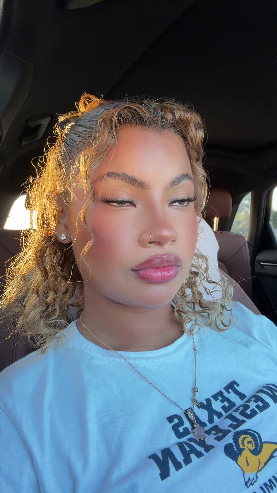 @𝑉𝐼𝐶𝐾𝑌