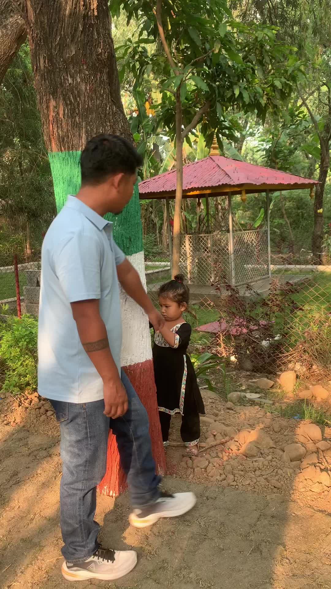 @M.R गोफ्ले