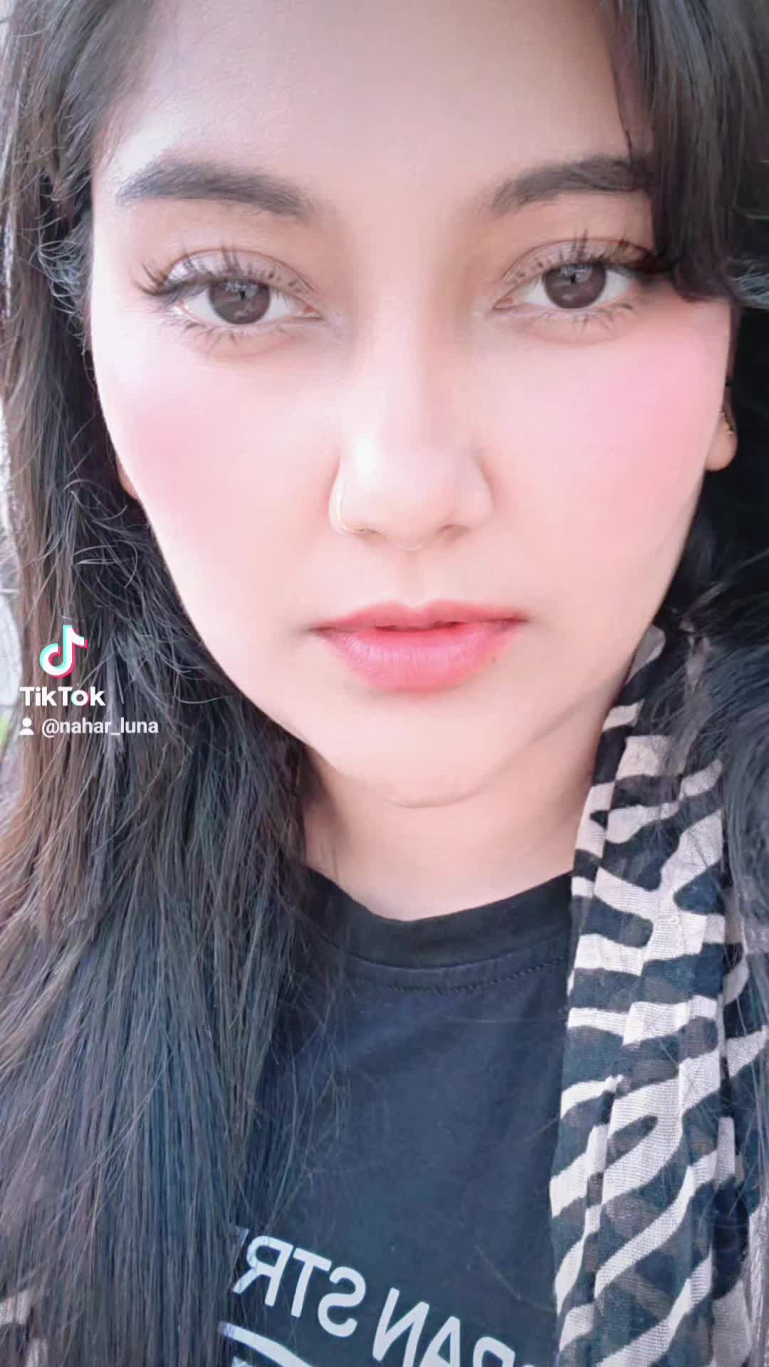 @Luna