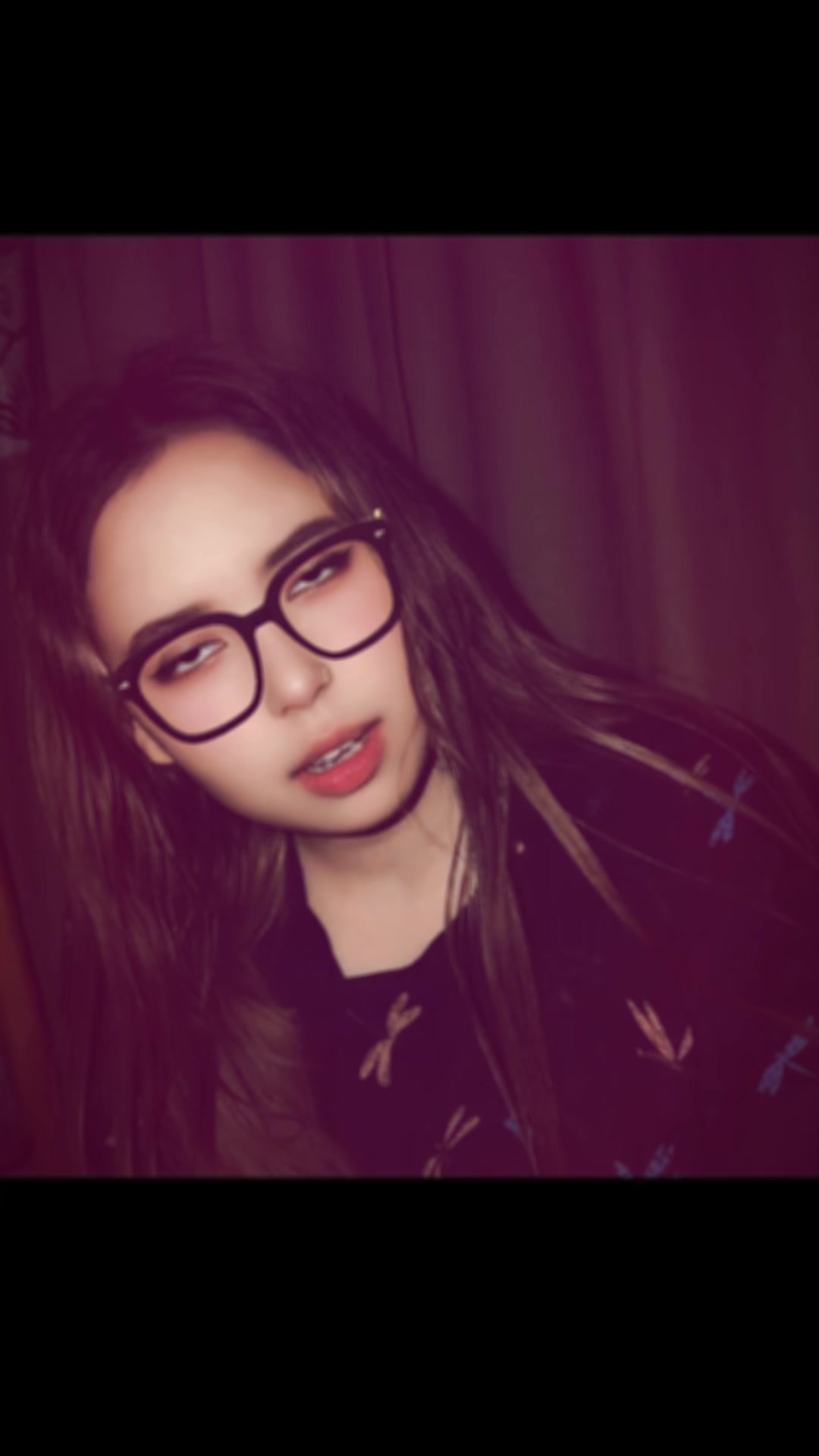 @xshaya×