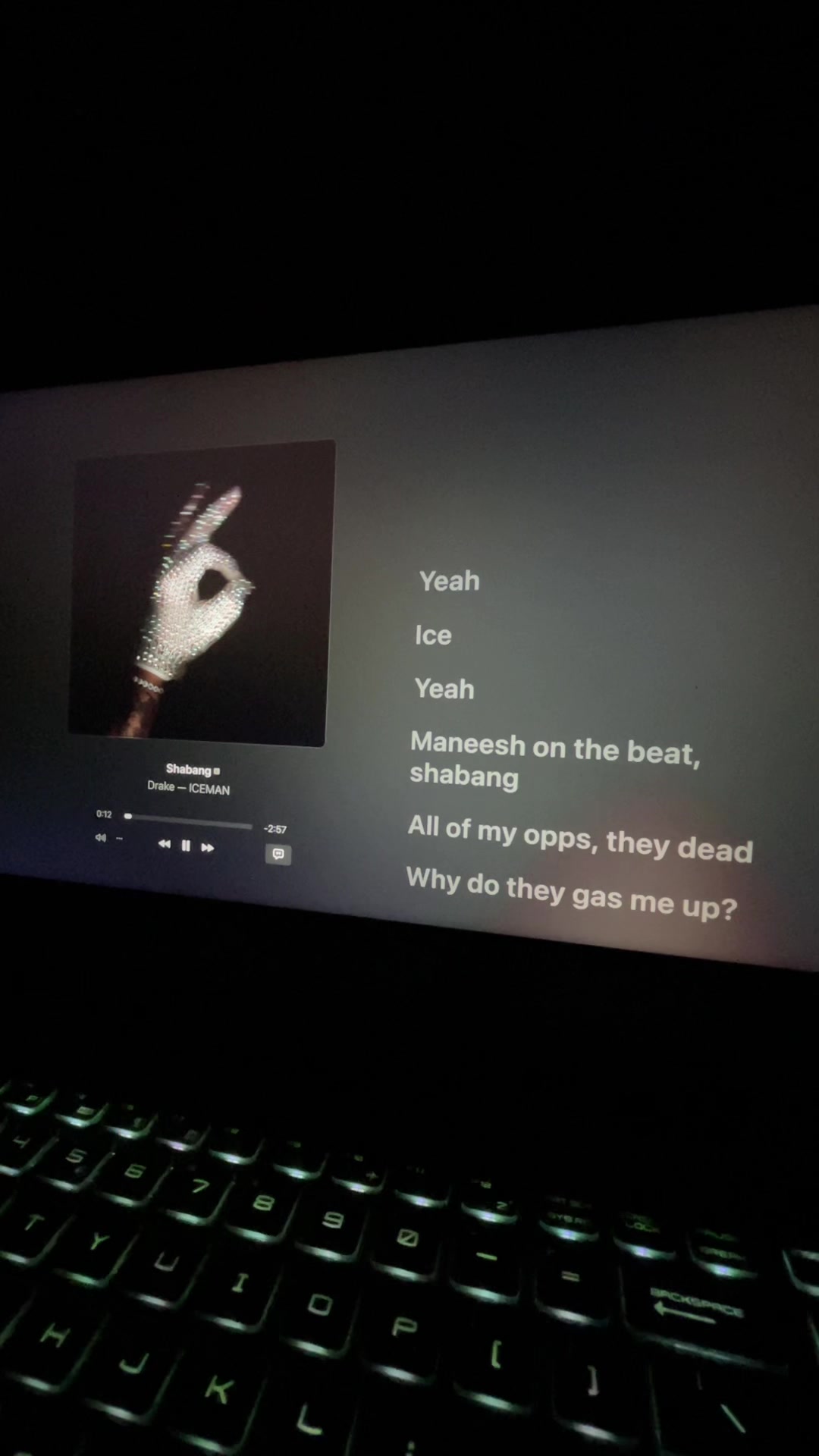 @msilaptoplyrics