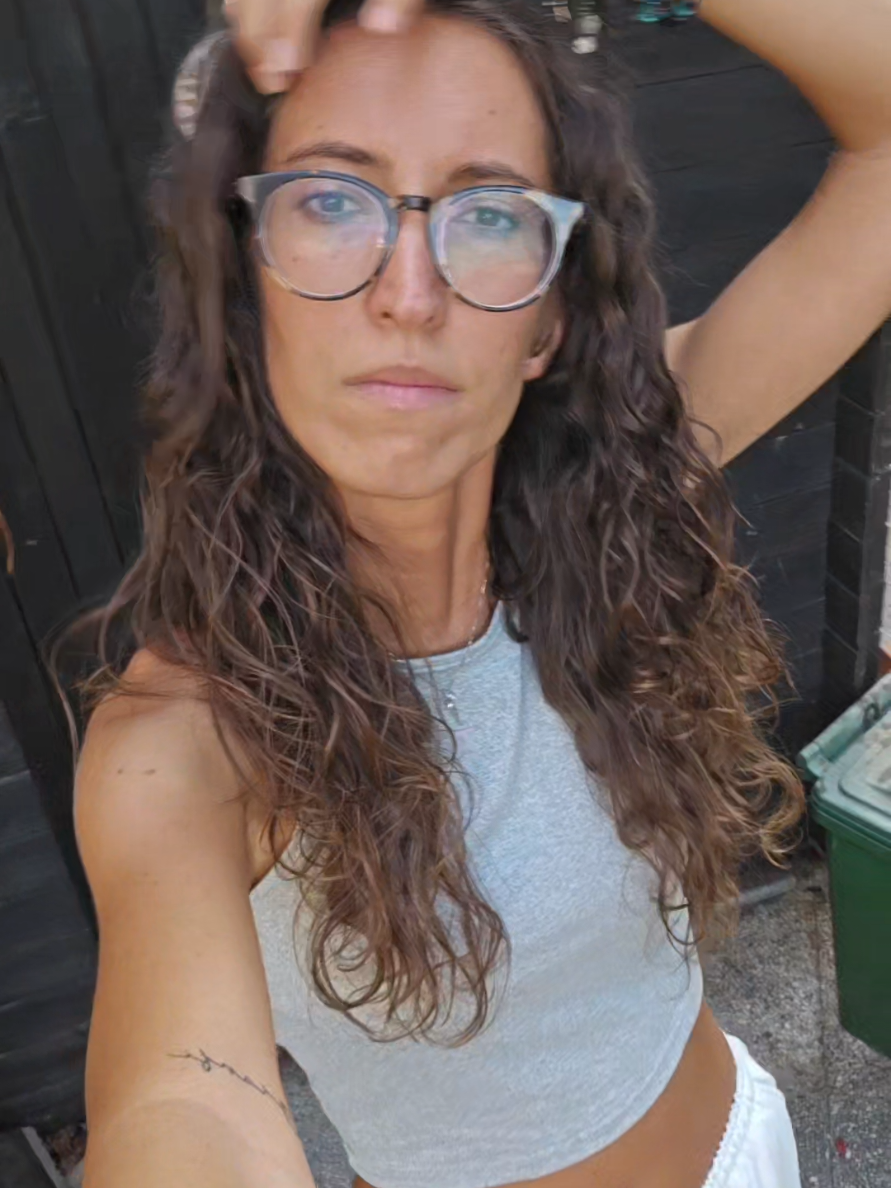 @_sarapater_