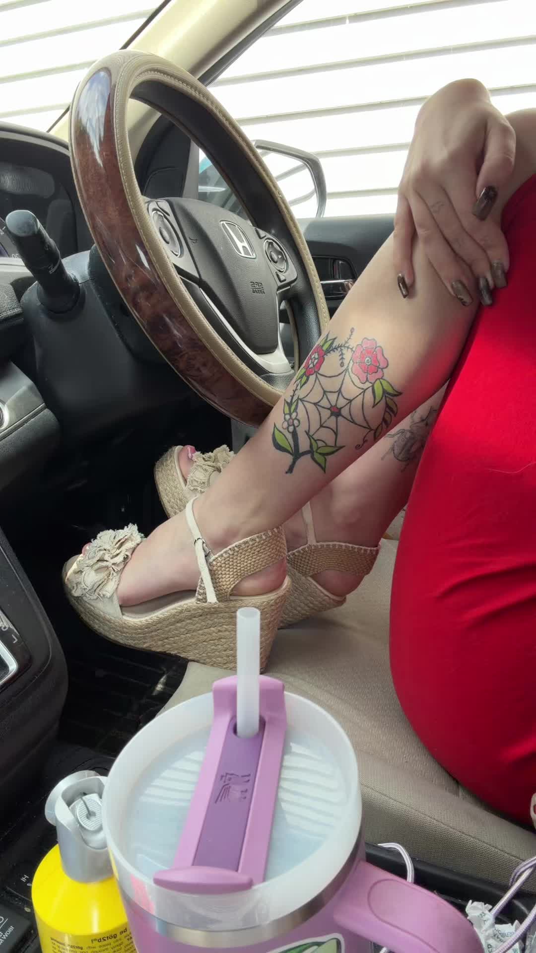 @ellasuewhatitdo