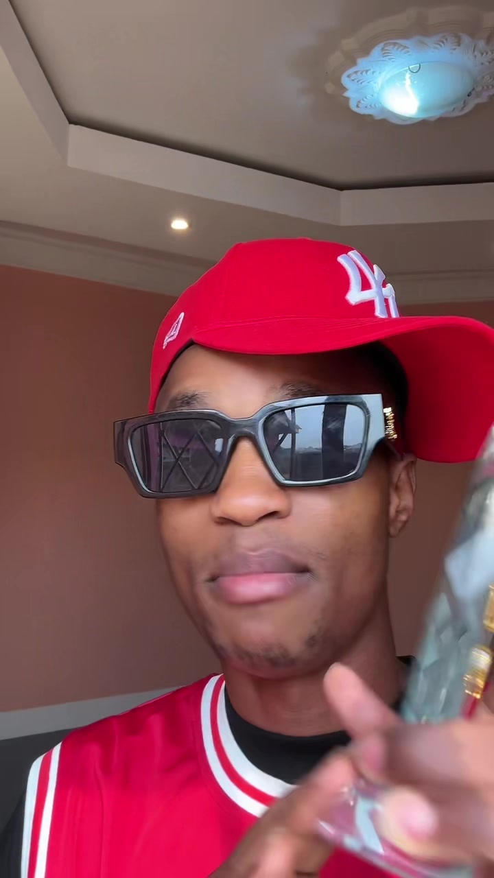 @Cniggaa
