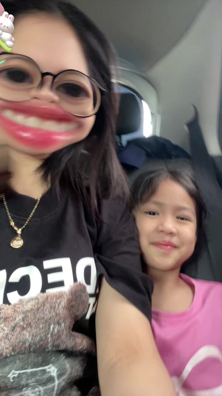 @Giang Larisa Family