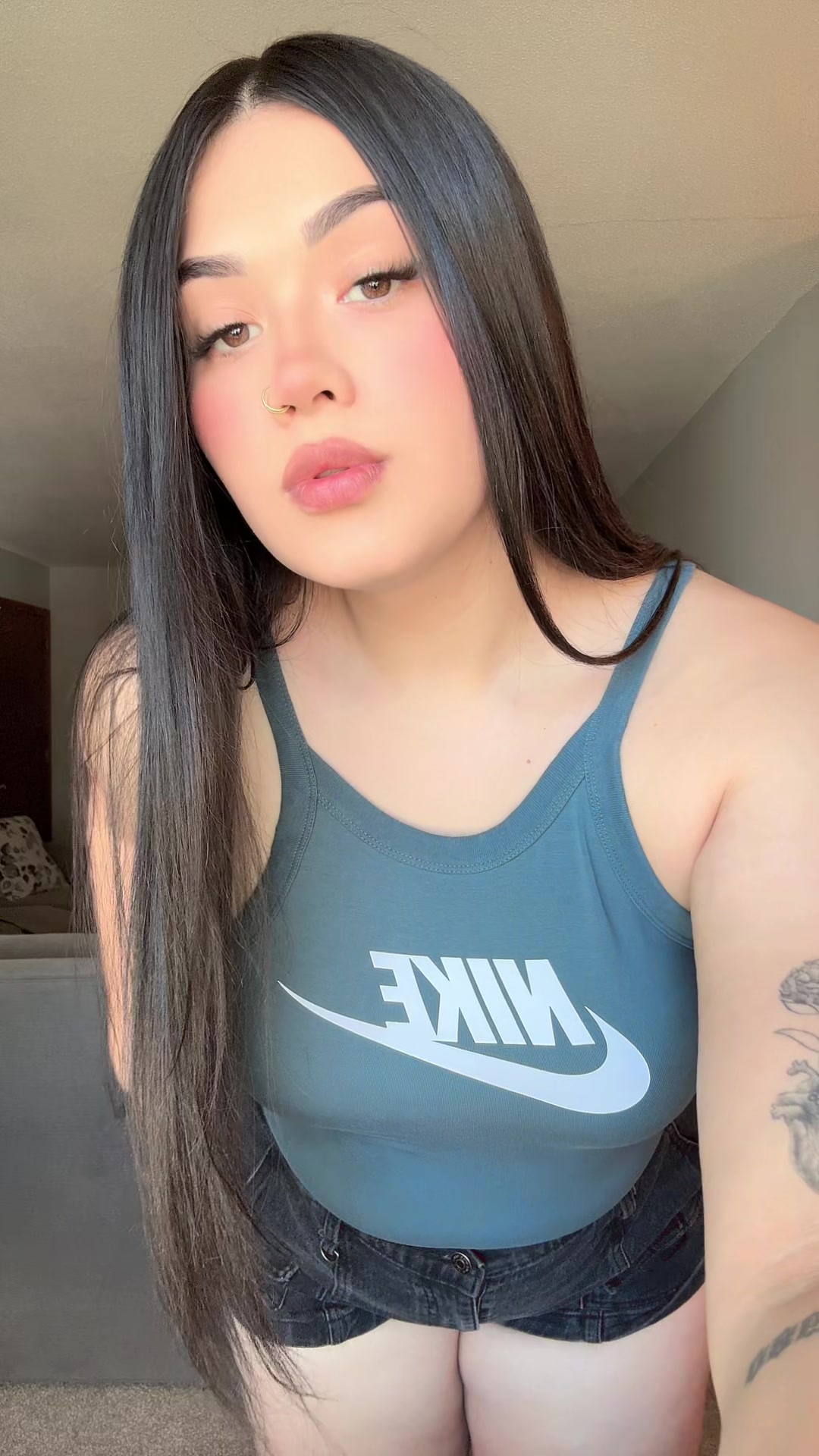 @Elizabeth🧟&zwj;♀️