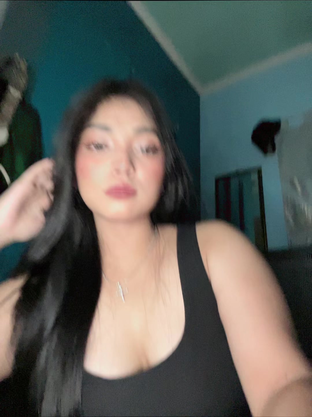 @b.