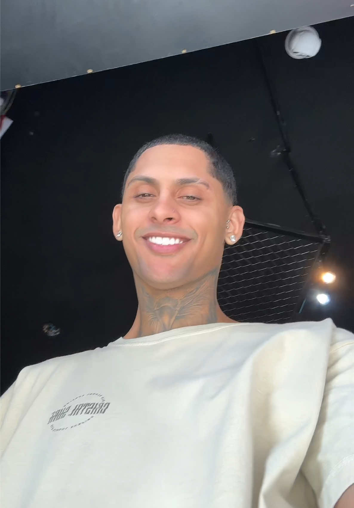 @👑