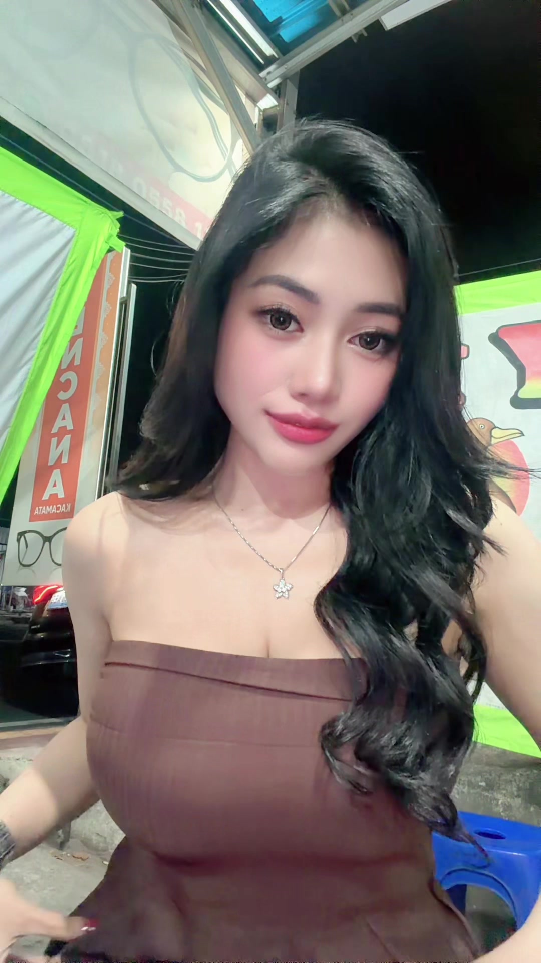@V🐬