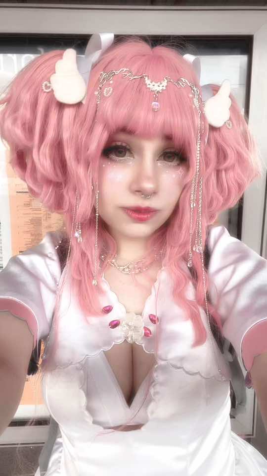 @arlo!! ⋆｡𖦹&deg;⭒˚⋆ @dokomi
