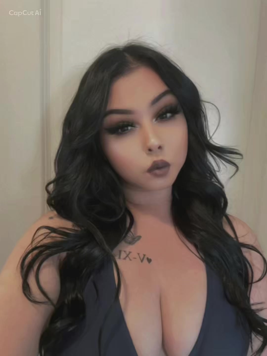 @_alyscott_