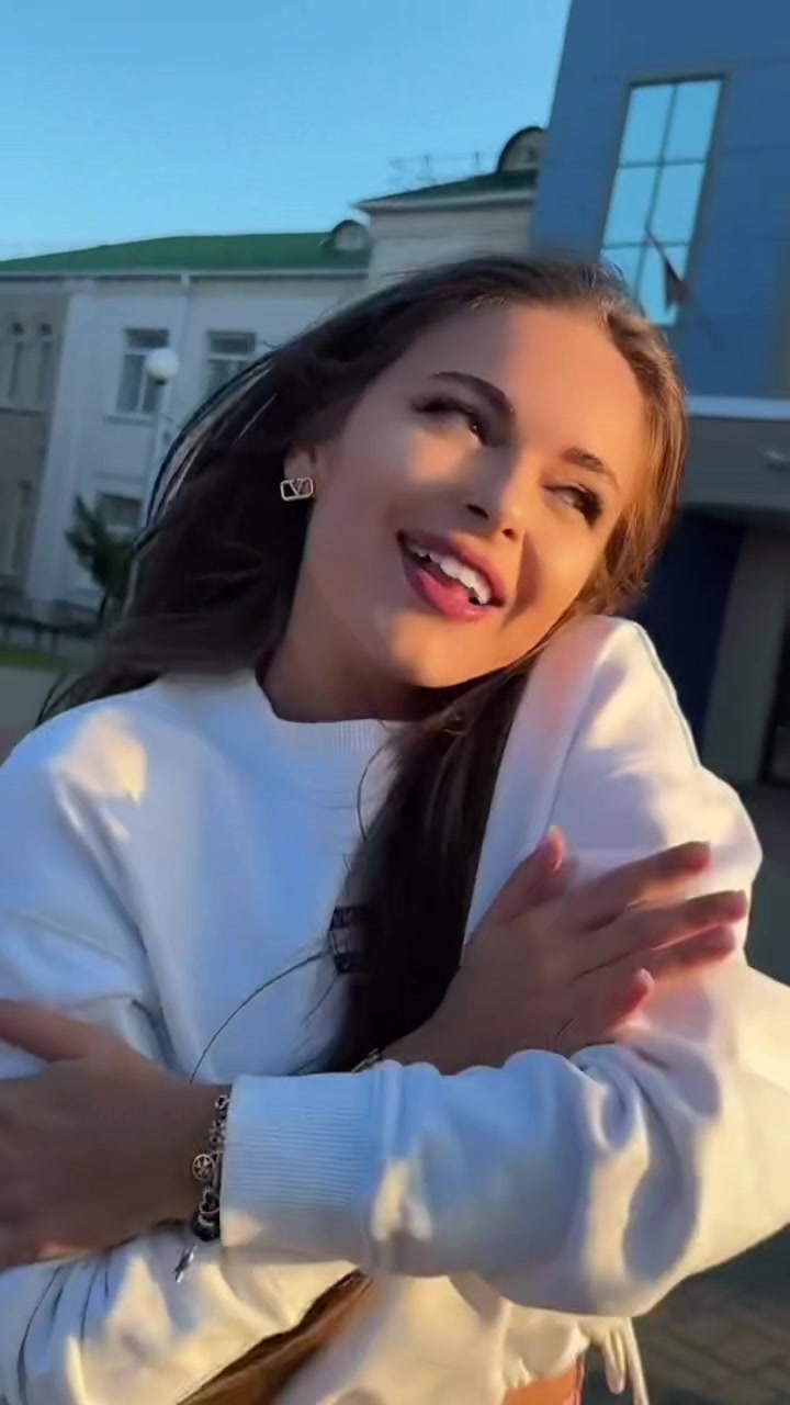 @Девочка с картинки