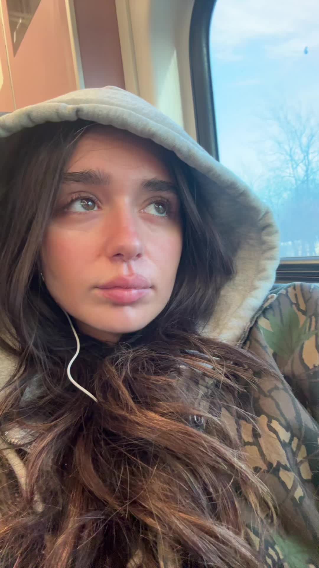 @bella fernandes
