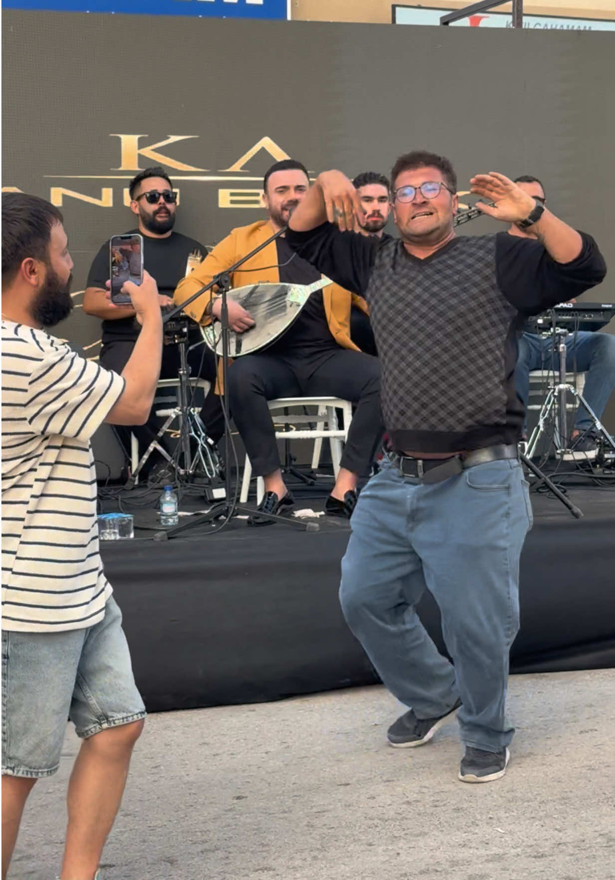 @Anıl Araz