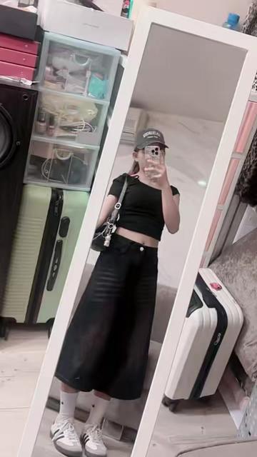 @Dek tiny🕊️
