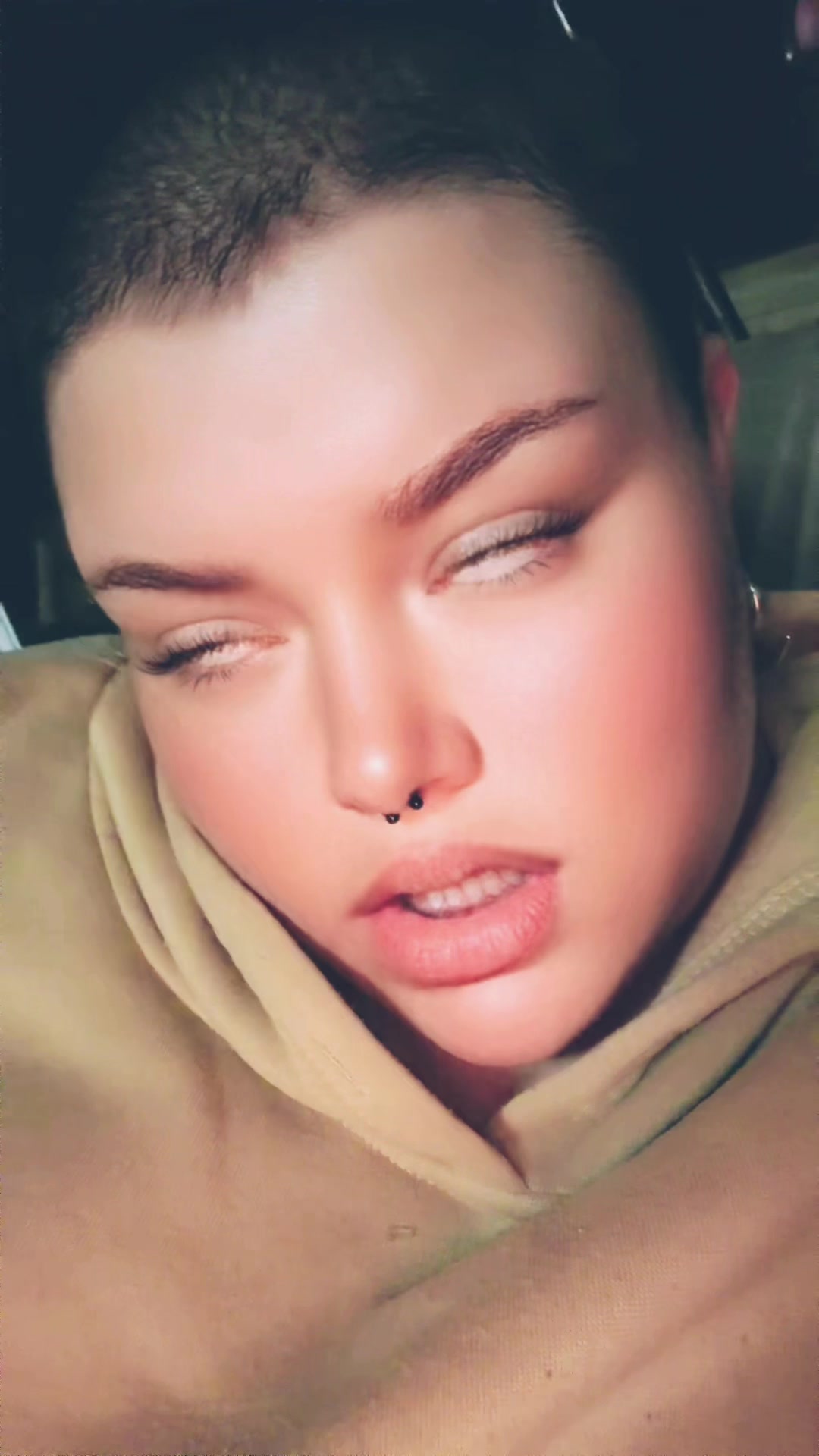 @E🖤